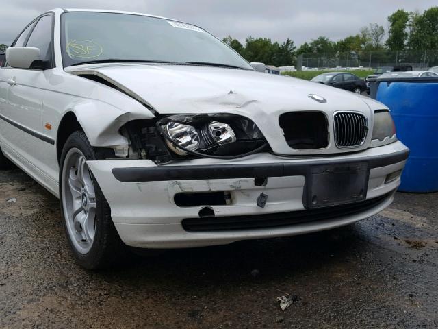 WBAAM3345YKC69877 - 2000 BMW 323 I WHITE photo 9