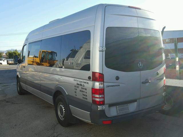 WDZPE8CC9C5641059 - 2012 MERCEDES-BENZ SPRINTER 2 SILVER photo 3