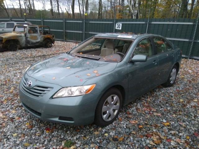 4T1BK46K28U564896 - 2008 TOYOTA CAMRY LE GREEN photo 2