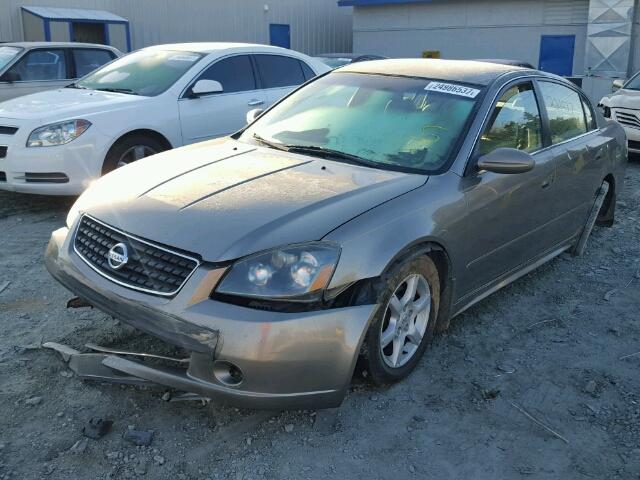 1N4AL11D35N462068 - 2005 NISSAN ALTIMA S GRAY photo 2