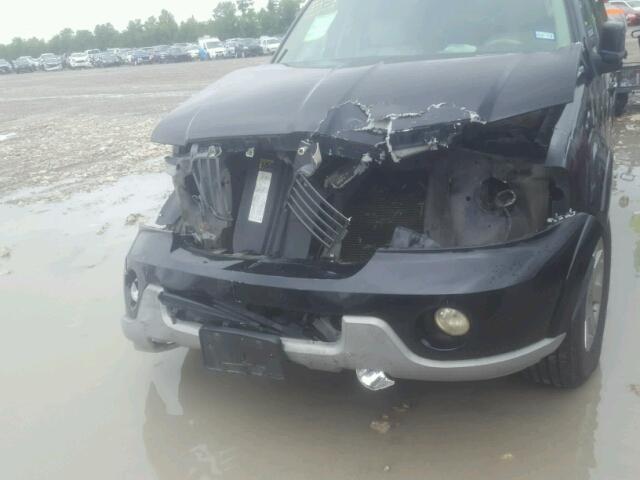5LMFU27RX4LJ34459 - 2004 LINCOLN NAVIGATOR Siyah fotoğraf 9