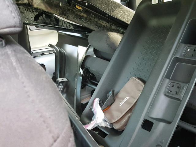 1C4AJWAG2HL741762 - 2017 JEEP WRANGLER S WHITE photo 6