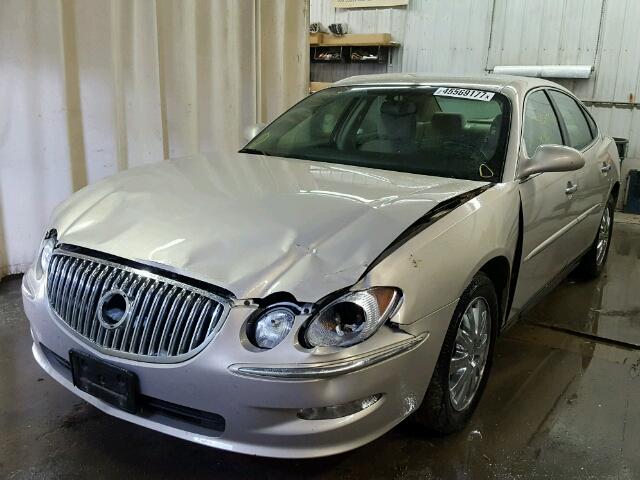 2G4WC582181337969 - 2008 BUICK LACROSSE C TAN photo 2