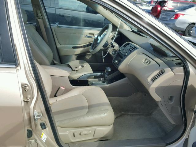 1HGCG16582A008783 - 2002 HONDA ACCORD EX GOLD photo 5