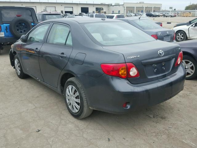 1NXBU40E29Z136745 - 2009 TOYOTA COROLLA BA GRAY photo 3