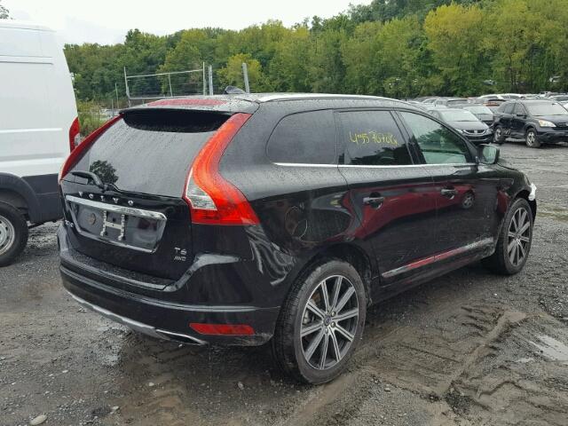 YV449MRU5H2216170 - 2017 VOLVO XC60 T6 BLACK photo 4