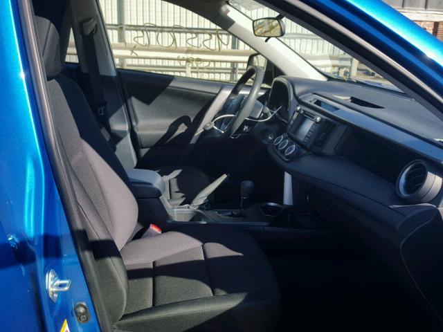 JTMBFREV5GJ071456 - 2016 TOYOTA RAV4 LE Mavi foto 5