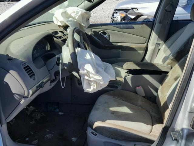 1G1ZU54844F116273 - 2004 CHEVROLET MALIBU SILVER photo 5