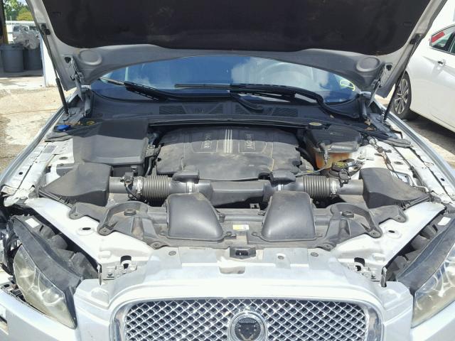 SAJWA0FBXCLS28561 - 2012 JAGUAR XF SILVER photo 7