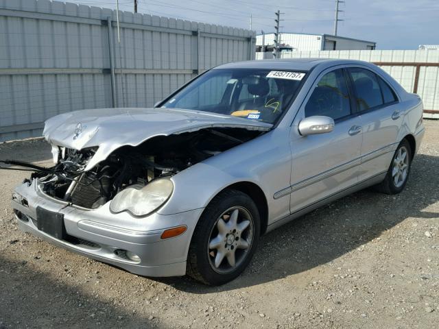 WDBRF61J34E016362 - 2004 MERCEDES-BENZ C 240 SILVER photo 2