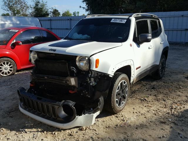 ZACCJBCT5GPD43743 - 2016 JEEP RENEGADE WHITE photo 2