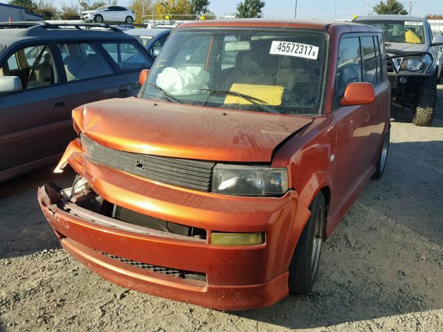 JTLKT324540166557 - 2004 TOYOTA SCION XB ORANGE photo 2