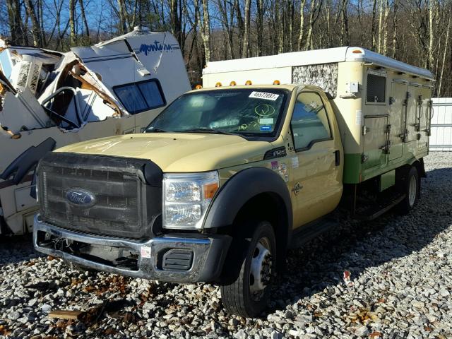 1FDUF5GT1BEC37997 - 2011 FORD F550 SUPER YELLOW photo 2