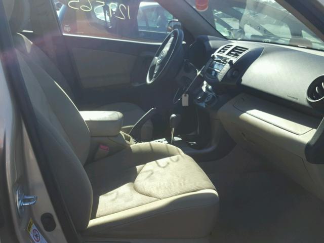 JTMZF4DV3A5031556 - 2010 TOYOTA RAV4 金色 照片 5
