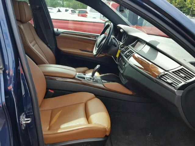 5UXFG8C57CL590629 - 2012 BMW X6 XDRIVE5 ლურჯი ფოტო 5