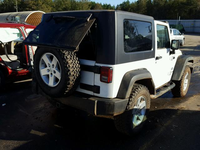 1J4FA24129L746543 - 2009 JEEP WRANGLER X WHITE photo 4