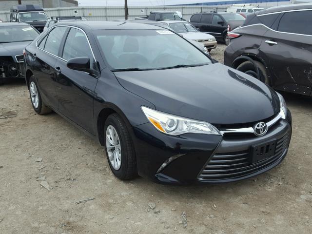 4T4BF1FK1FR485077 - 2015 TOYOTA CAMRY LE შავი ფოტო 1