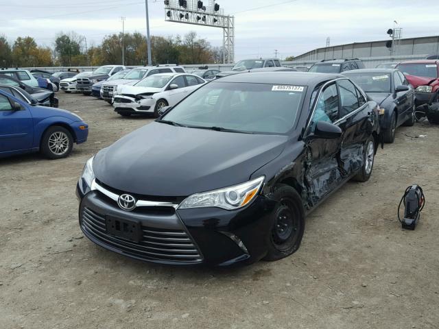 4T4BF1FK1FR485077 - 2015 TOYOTA CAMRY LE შავი ფოტო 2