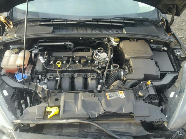 1FADP3K24GL326072 - 2016 FORD FOCUS SE BLACK photo 7