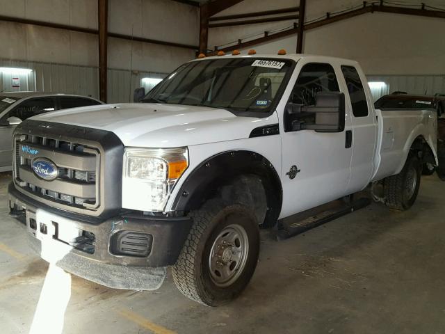 1FT7X2BT7CEA64797 - 2012 FORD F250 SUPER WHITE photo 2