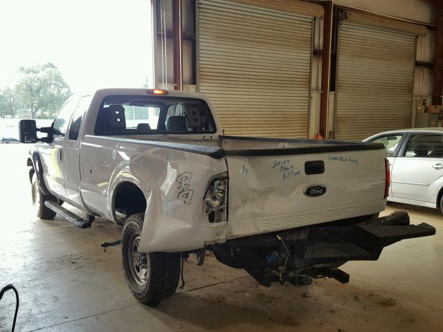 1FT7X2BT7CEA64797 - 2012 FORD F250 SUPER WHITE photo 3