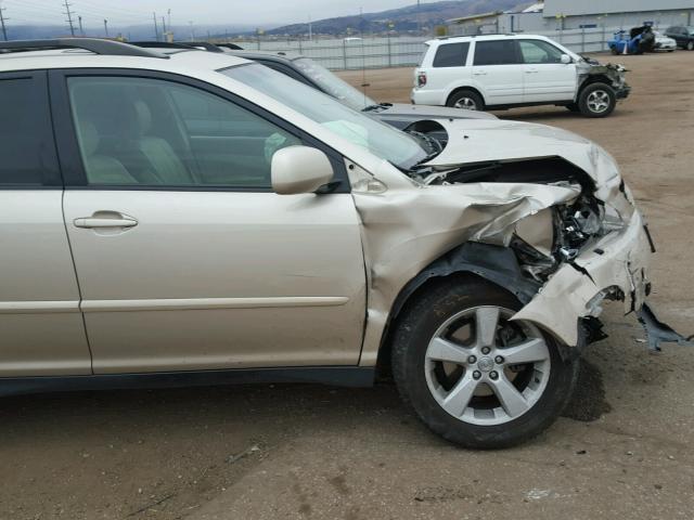 JTJHA31U940050899 - 2004 LEXUS RX 330 BEIGE photo 9