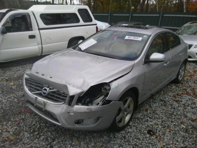 YV1622FSXC2095906 - 2012 VOLVO S60 T5 SILVER photo 2