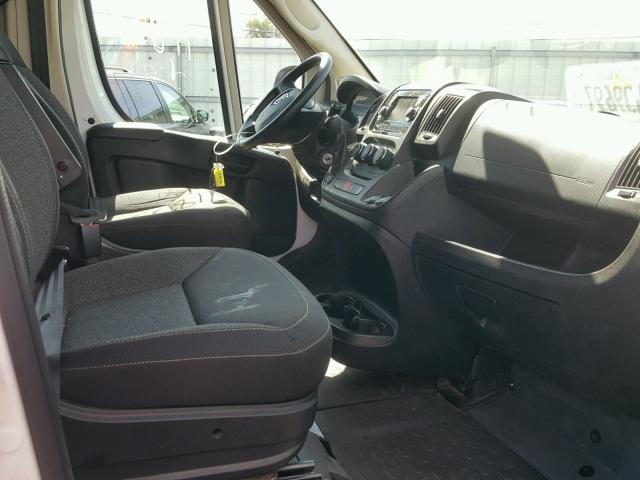 3C6TRVCG2JE112856 - 2018 RAM PROMASTER 白色 照片 5