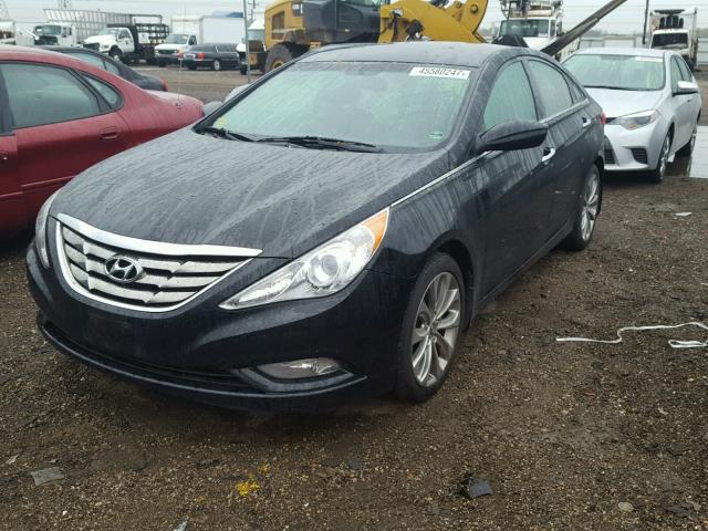 5NPEC4AC7BH141327 - 2011 HYUNDAI SONATA SE 黑色 照片 2