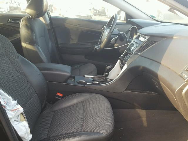 5NPEC4AC7BH141327 - 2011 HYUNDAI SONATA SE 黑色 照片 5