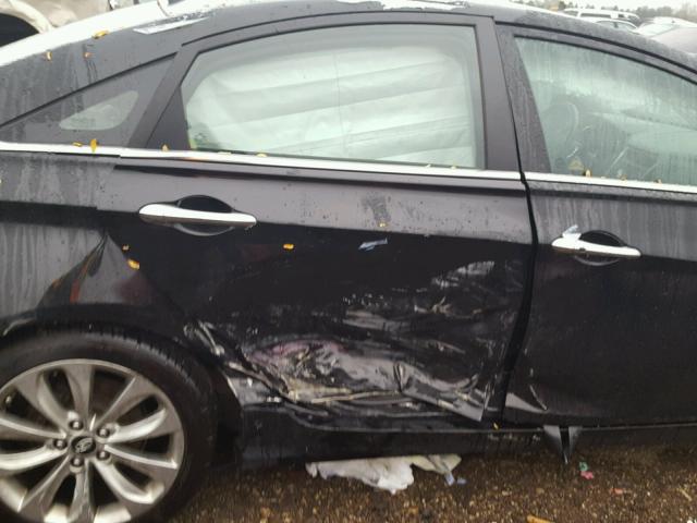 5NPEC4AC7BH141327 - 2011 HYUNDAI SONATA SE 黑色 照片 9