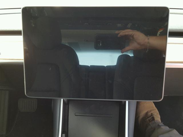 5YJ3E1EA1JF035042 - 2018 TESLA MODEL 3 ლურჯი ფოტო 8