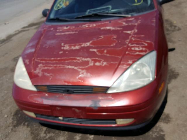 3FAFP313XYR111379 - 2000 FORD FOCUS ZX3 RED photo 9