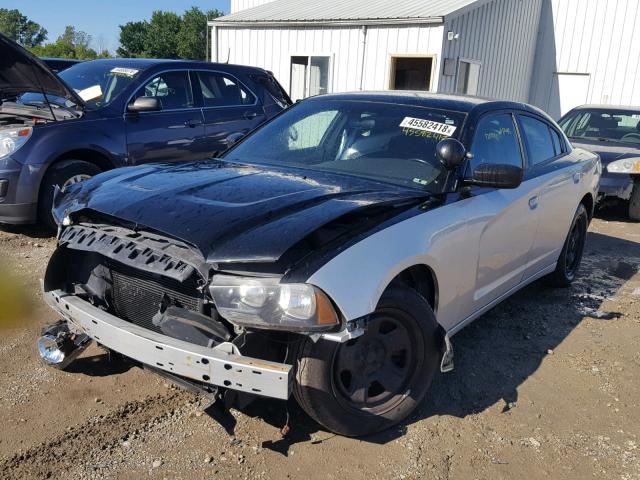 2B3CL1CT3BH574169 - 2011 DODGE CHARGER PO TWO TONE photo 2