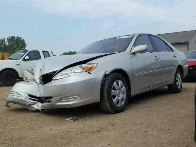 4T1BE32K84U372853 - 2004 TOYOTA CAMRY LE SILVER photo 2