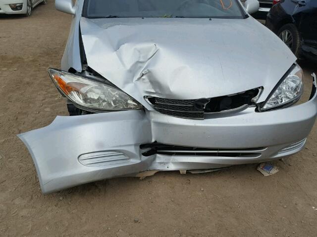 4T1BE32K84U372853 - 2004 TOYOTA CAMRY LE SILVER photo 9