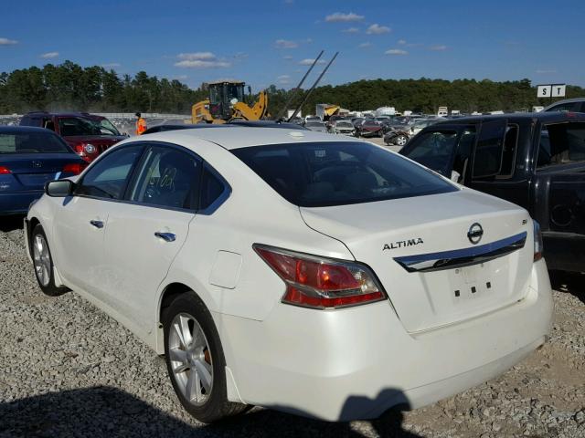 1N4AL3AP9FC119333 - 2015 NISSAN ALTIMA 2.5 WHITE photo 3