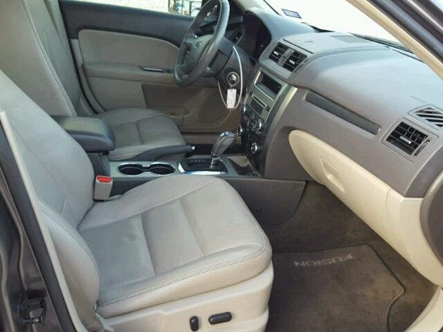 3FAHP0JA7CR269421 - 2012 FORD FUSION GRAY photo 5