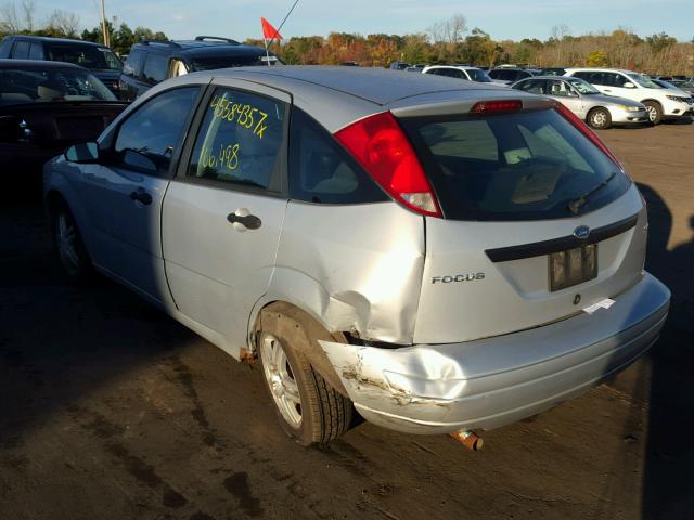 3FAFP37N25R107816 - 2005 FORD FOCUS ZX5 SILVER photo 3