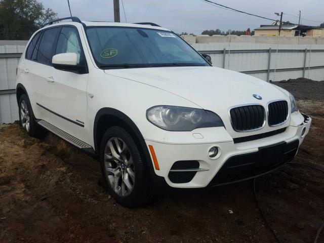 5UXZV4C58BL414537 - 2011 BMW X5 XDRIVE3 WHITE photo 1