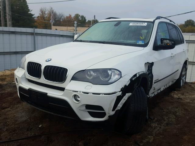 5UXZV4C58BL414537 - 2011 BMW X5 XDRIVE3 Weiß Foto 2