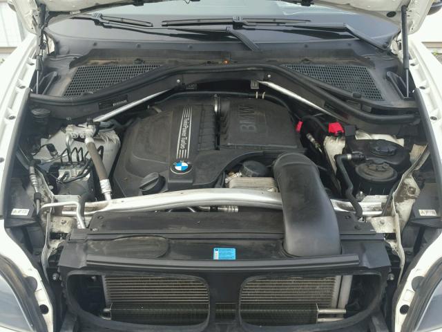 5UXZV4C58BL414537 - 2011 BMW X5 XDRIVE3 Weiß Foto 7