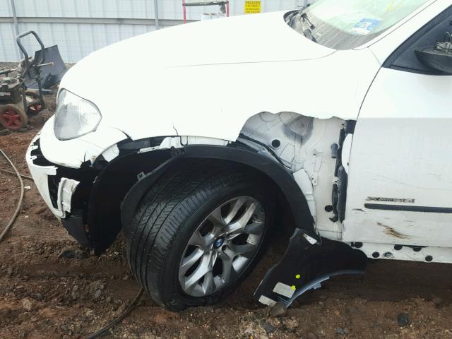 5UXZV4C58BL414537 - 2011 BMW X5 XDRIVE3 WHITE photo 9