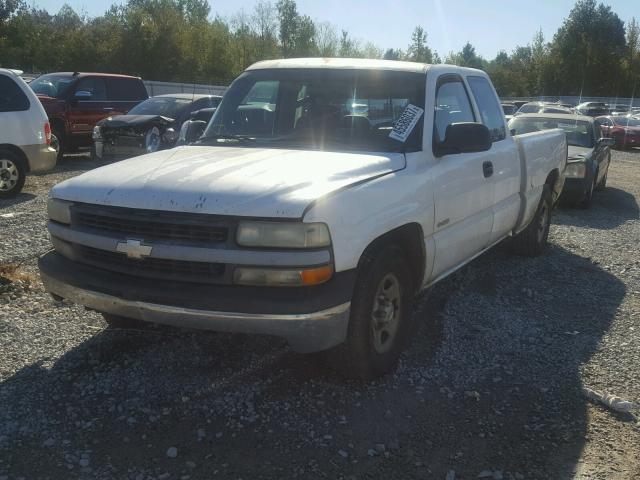 2GCEC19V621309710 - 2002 CHEVROLET SILVERADO WHITE photo 2