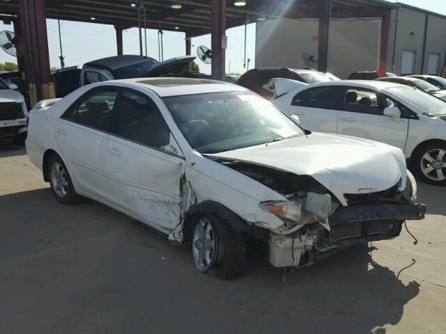 4T1BE32K75U542573 - 2005 TOYOTA CAMRY LE WHITE photo 1