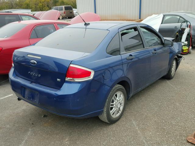 1FAHP35N39W166307 - 2009 FORD FOCUS SE BLUE photo 4