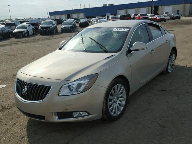 2G4GT5GKXC9114880 - 2012 BUICK REGAL PREM GOLD photo 2