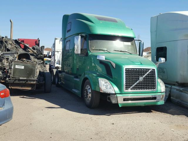 4V4NC9EJ6DN560301 - 2013 VOLVO VN VNL GREEN photo 1