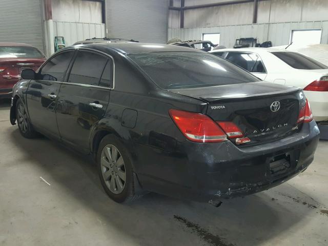 4T1BK36B85U013877 - 2005 TOYOTA AVALON XL BLACK photo 3