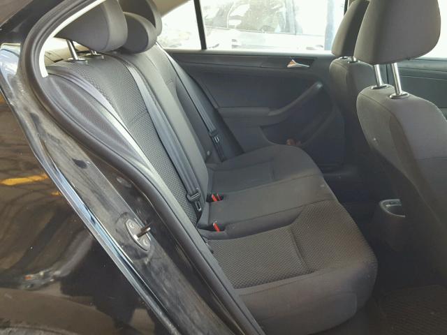 3VW2K7AJ1BM379932 - 2011 VOLKSWAGEN JETTA BASE BLACK photo 6